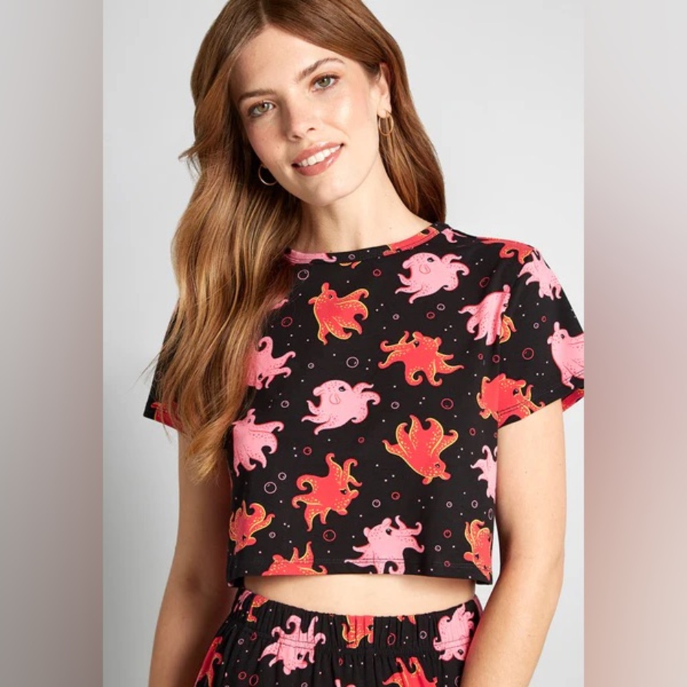ModCloth Octopus Print Black Crop Top -18